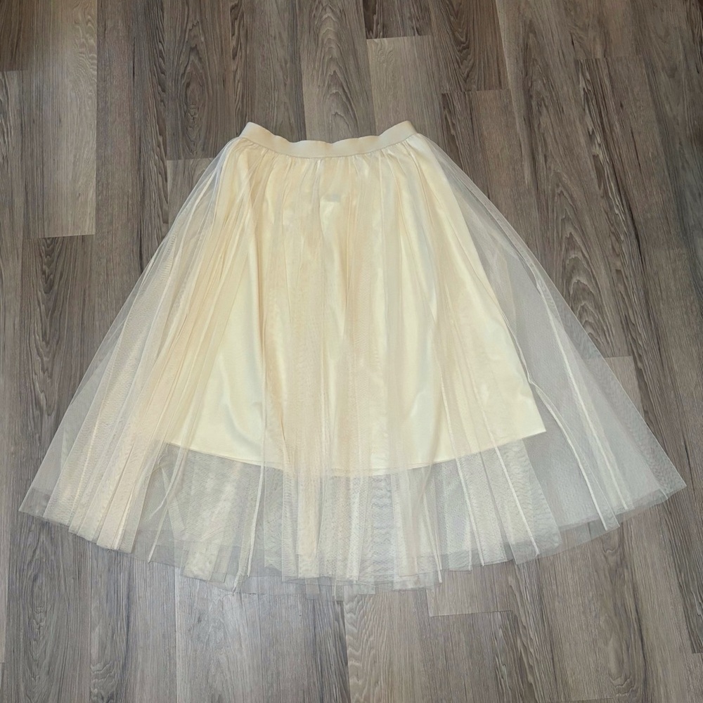 White tulle skirt